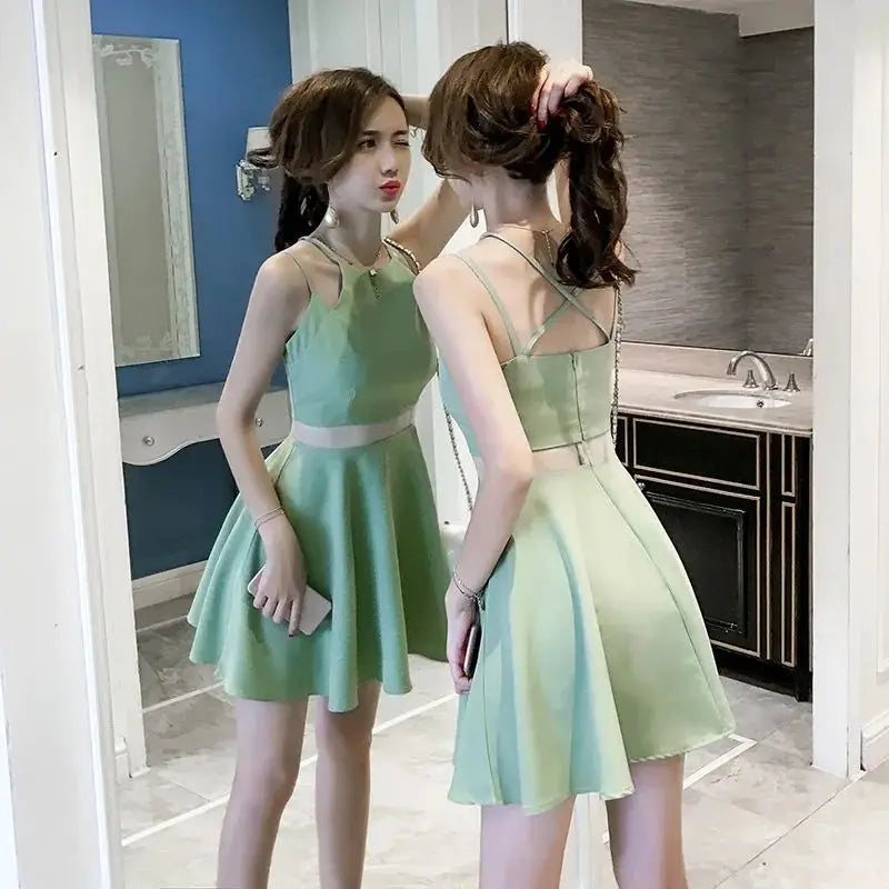 Korean-style sexy women's short skirt from the 2025 new version collection, featuring a fitted design and stylish fabric.