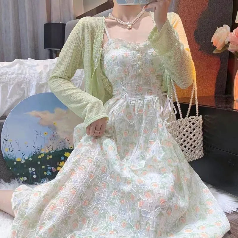 Conjunto Floral Verano 2026: Cárdigan y Vestido Ajustado