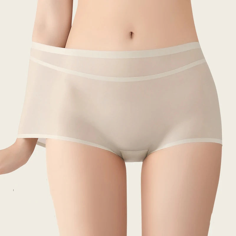 Seamless solid-colored women's panties with a comfortable fit, featuring a sleek and sexy design by Corporación Turística.
