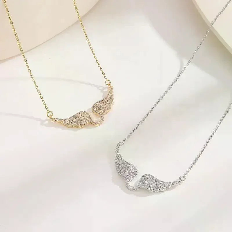 Collar de ala de Ángel para mujer, cadena de clavícula de acero de titanio que combina con todo, temperamento de moda con incrustaciones de diamantes