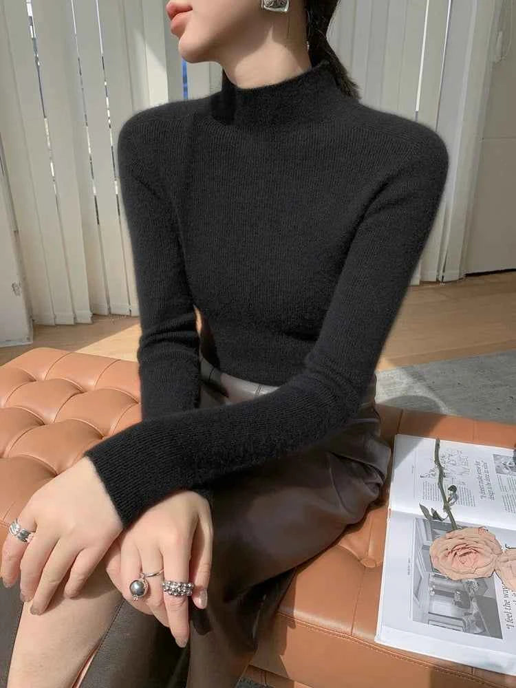 Addonee women's green cashmere sweater with mock neck, soft and warm, ideal for autumn and winter wear.