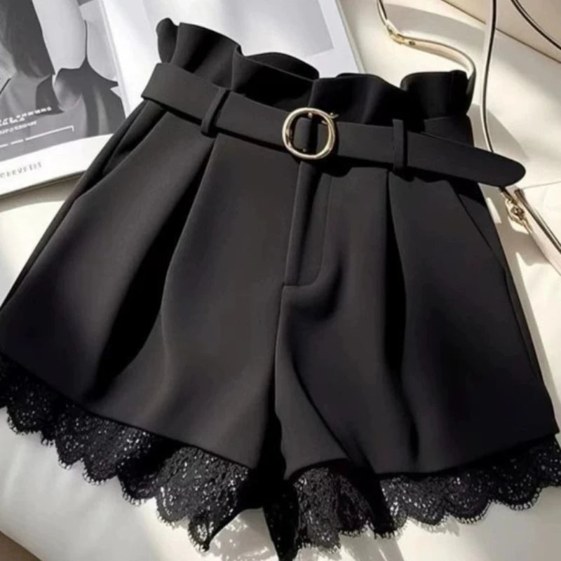 Black women's fashion shorts from Corporación Turística, high-waisted and slim fit, shown in size XL.