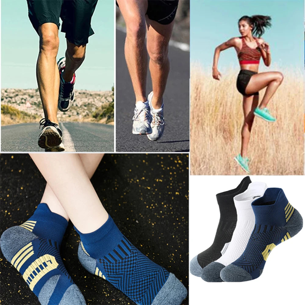 Three pairs of black professional sports socks for fitness, size 41-46, by Corporación Turística, designed for athletic performance.