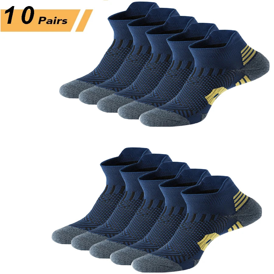 Three pairs of black professional sports socks for fitness from Corporación Turística, size 41-46, shown in the image.