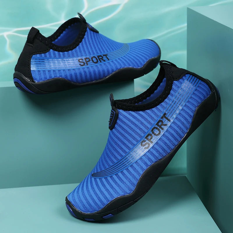 Unisex fitness shoes by Corporación Turística, indoor workout footwear with non-slip soles and breathable design.