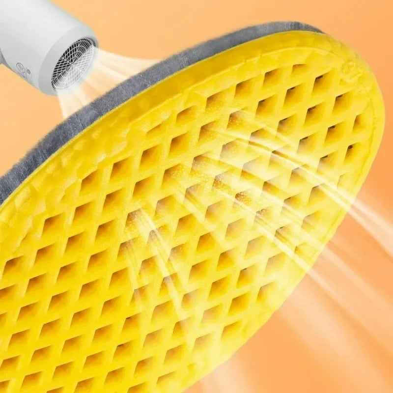Two pairs of breathable fleece insoles for winter from Corporación Turística, shown in size 39-40, designed for comfort and warmth.