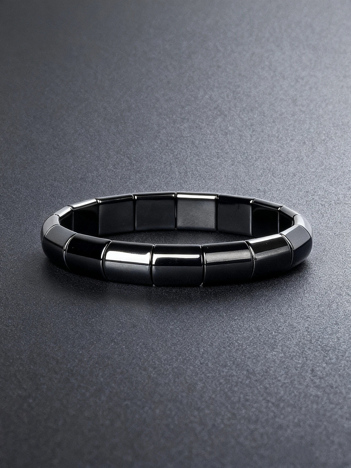 Hematite bracelet with rectangular natural stone beads, 19cm (7.5 inches), from Corporación Turística.