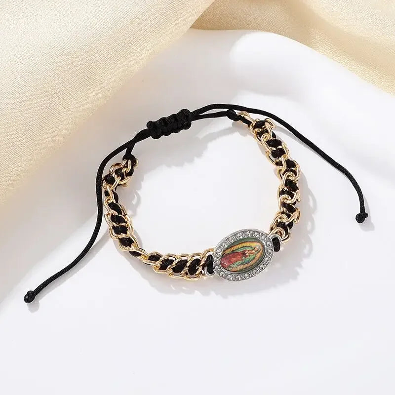 Elegant crystal gemstone bracelet with colorful rainbow hues, fashion accessory from Corporación Turística.