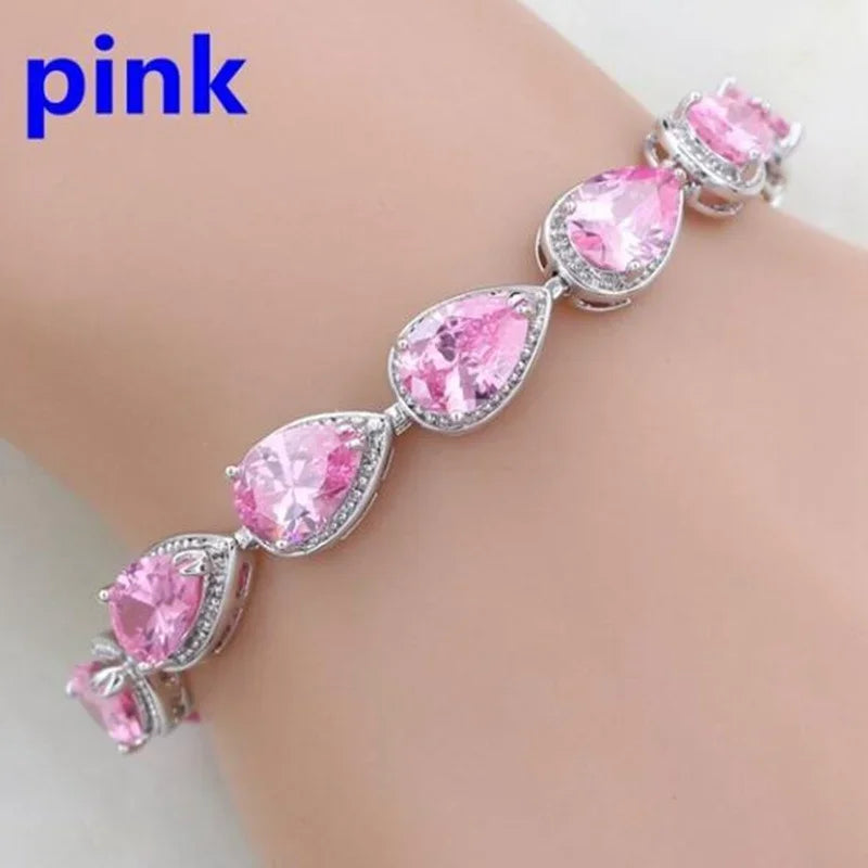 Elegant crystal gemstone bracelet featuring colorful, fashionable design with a temperamental, stylish look from Corporación Turística.