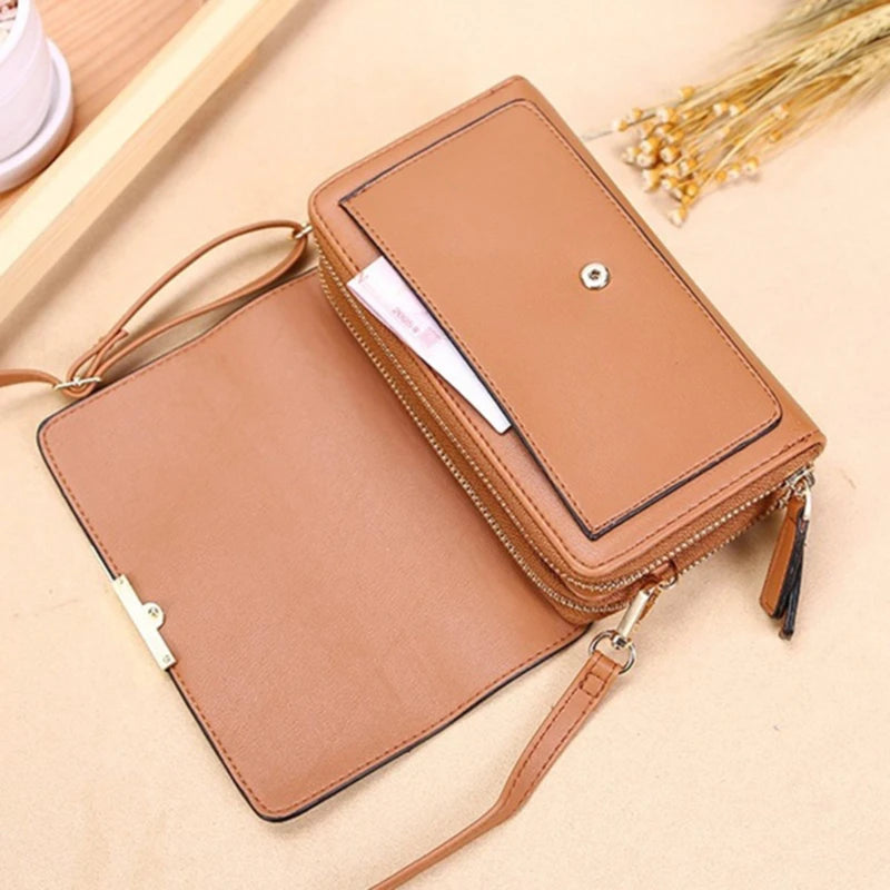 Sky blue Korean-style women's handbag with large capacity, elegant and informal design, suitable for carrying mobile phones and essentials.