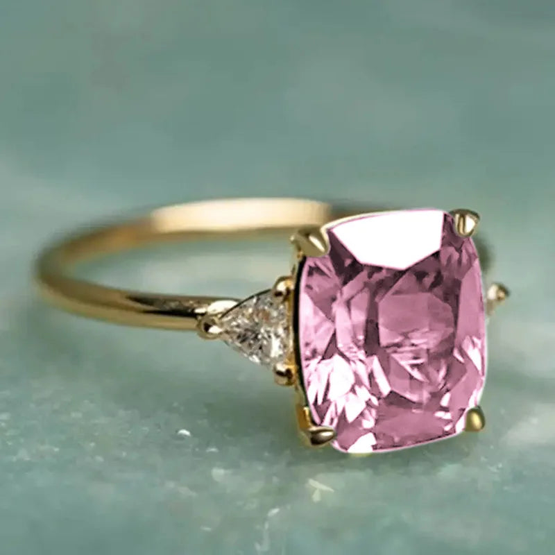 14K gold ring with a natural blue sapphire for women, featuring a elegant design and vibrant gemstone.