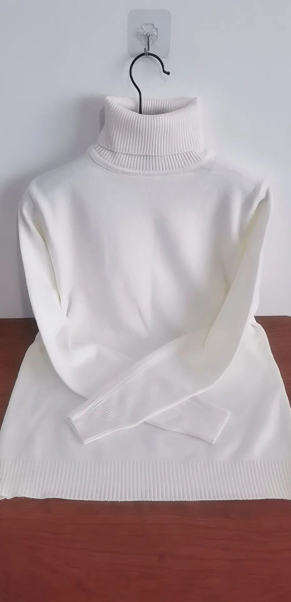 Heavy blue men's winter sweater from Corporación Turística, thick and warm, size 3XL, suitable for cold weather.
