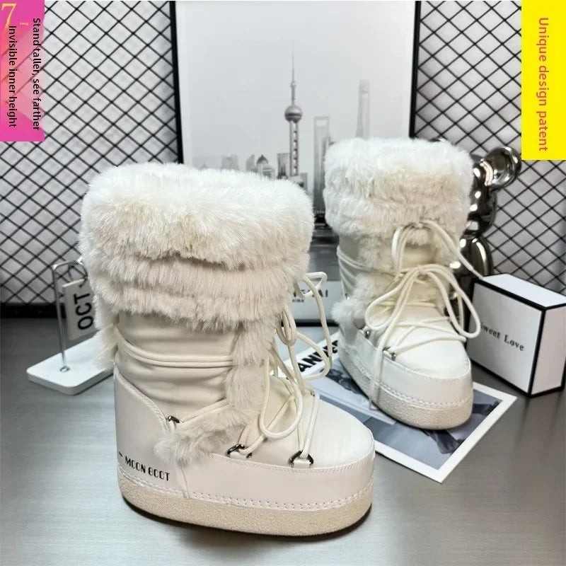 Fashionable women's snow boots by Corporación Turística, tall, warm winter boots in white with stylish design.