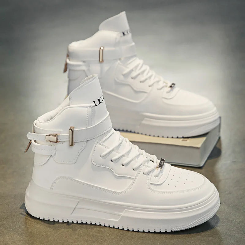 Luces blancas de lujo para hombre, zapatillas altas ligeras de Corporación Turística, moda de otoño, vista lateral.