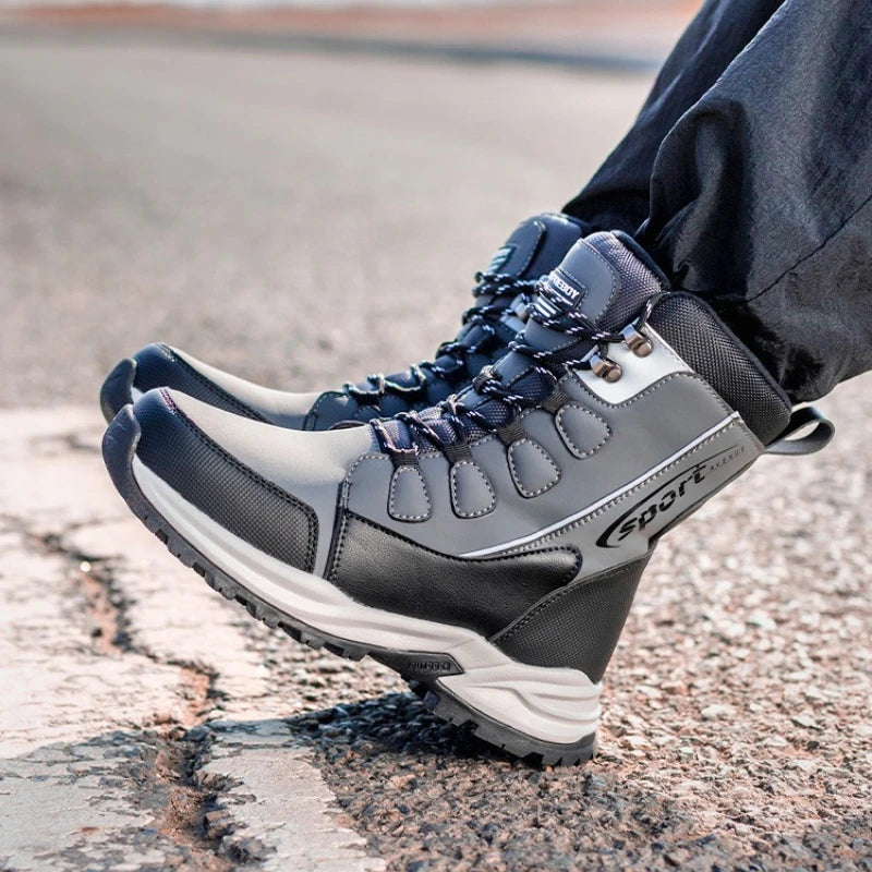 Comfortable white cotton boots from Corporación Turística, featuring a warm, plush design ideal for cozy wear.