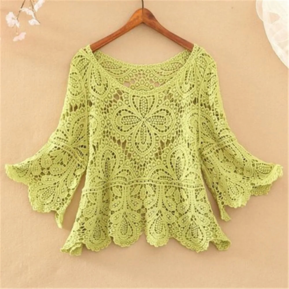 White women's knit sweater with round neckline, cozy pullover from Corporación Turística, size XXL, suitable for casual wear.