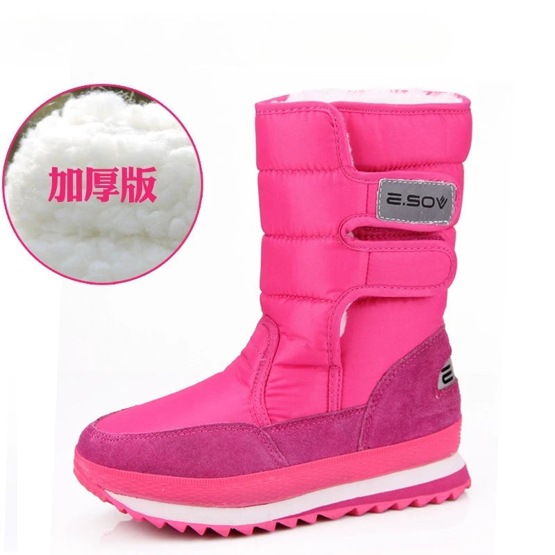 Thick winter snow boots for women by Corporación Turística, featuring blue color and warm, insulated design for winter warmth