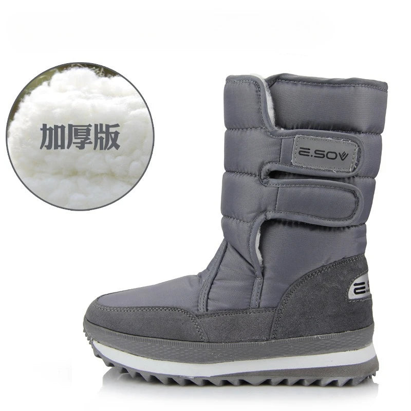 Thick winter snow boots for women from Corporación Turística, blue insulated waterproof footwear for cold weather.