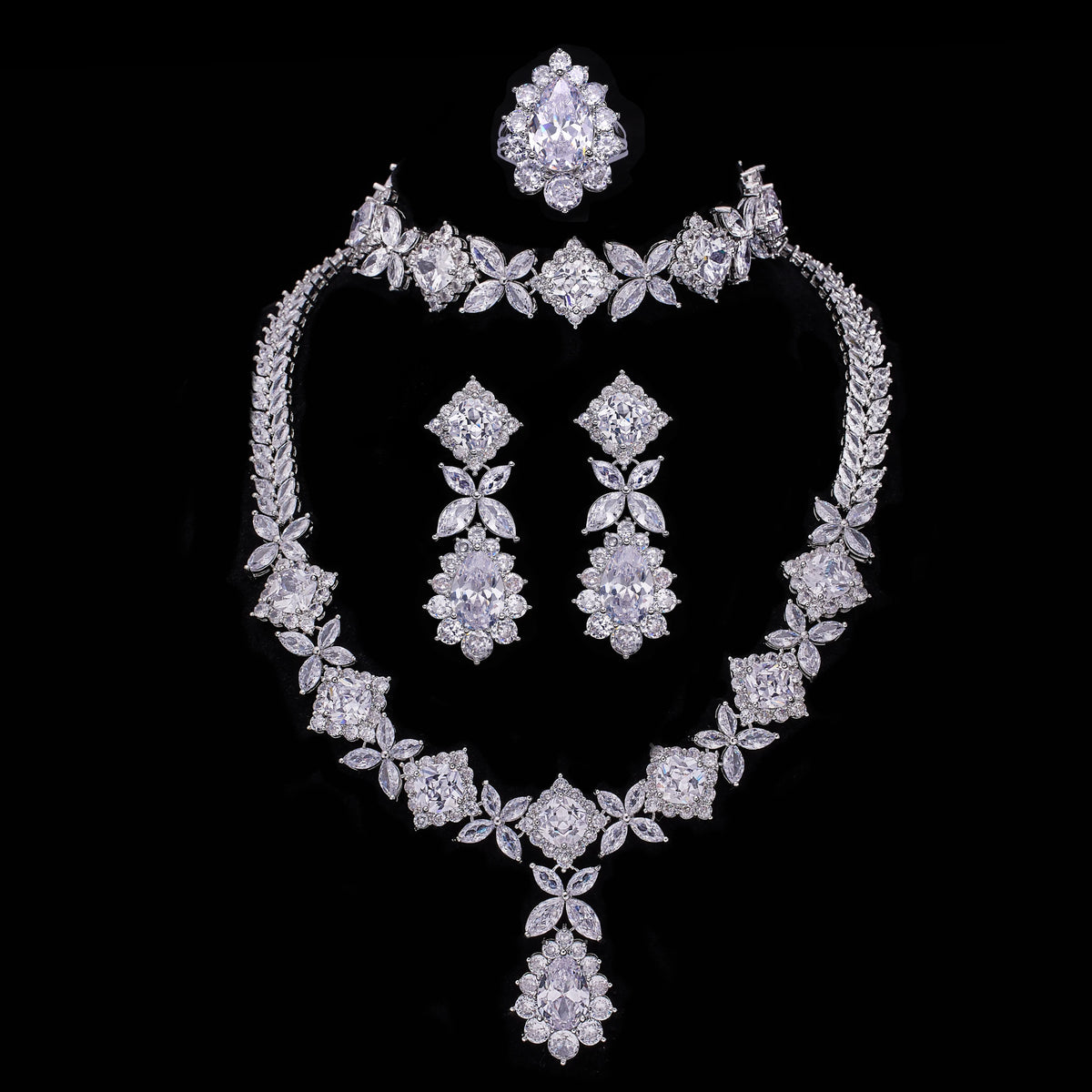Blue and red wedding jewelry set with zirconia from Corporación Turística, adjustable 45 cm chain, elegant bridal accessories.