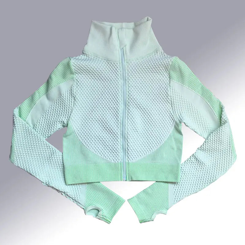 Lavender women's sportswear yoga set by Corporación Turística, two-piece activewear for women, comfortable and stylish for exercise.