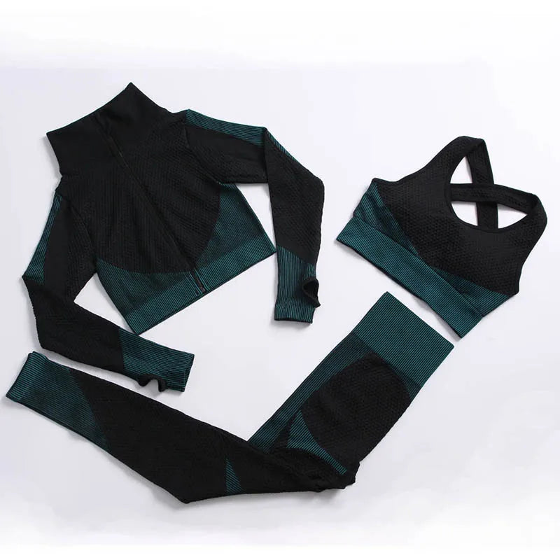 Lavender women's athletic yoga set by Corporación Turística, two-piece activewear for exercise and comfortable movement.