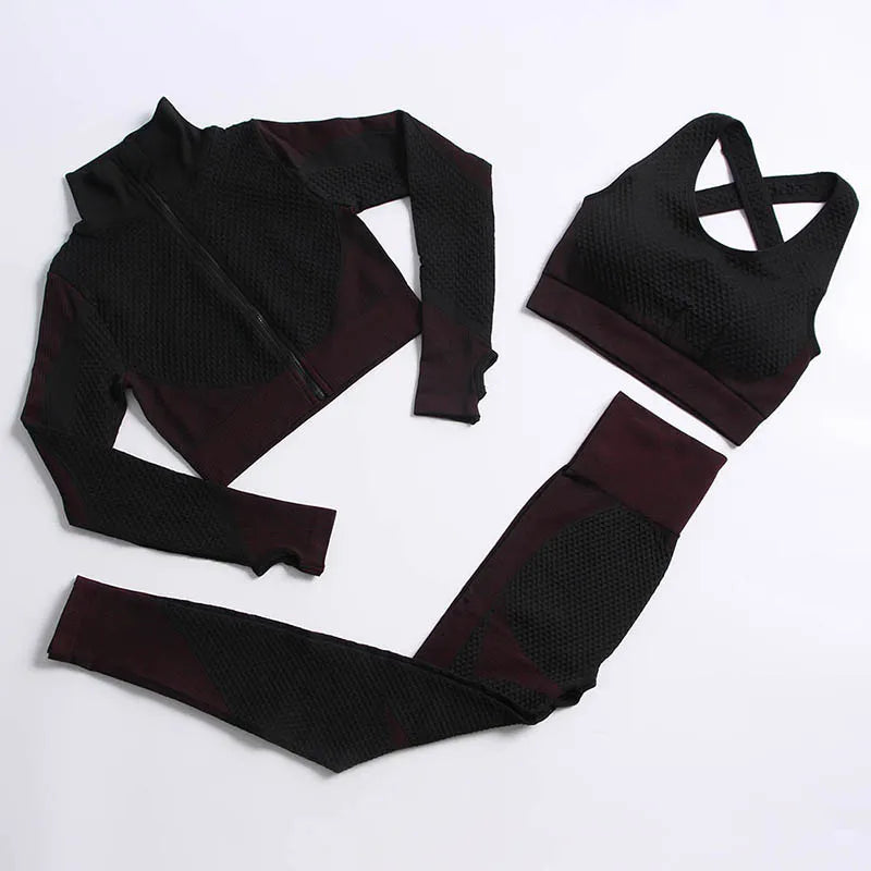 Lavender women's sportswear yoga set by Corporación Turística, two-piece athletic outfit for active wear and yoga practice.