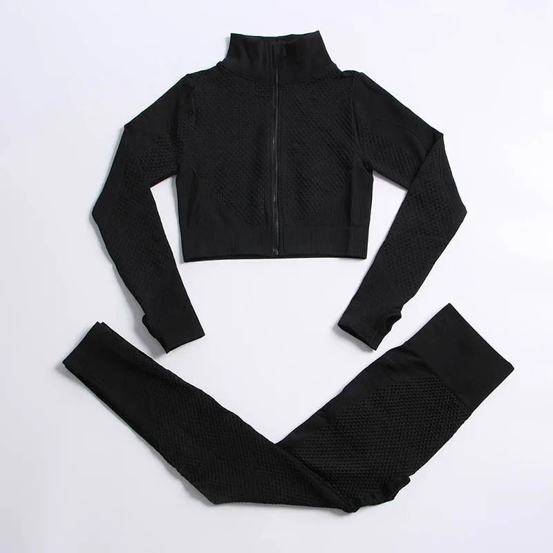 Lavender women's yoga sportswear set by Corporación Turística, two-piece athletic outfit with a comfortable fit for exercise.