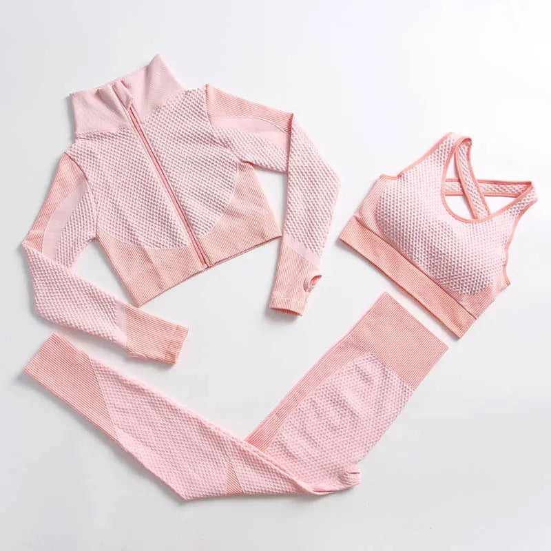 Lavender women's sportswear yoga set by Corporación Turística, two-piece athletic outfit with a comfortable fit.