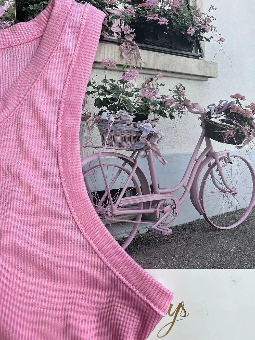 Caqui halter retro French-style summer dress for women, summer 2024, by Corporación Turística, featuring a fitted silhouette and vintage design.
