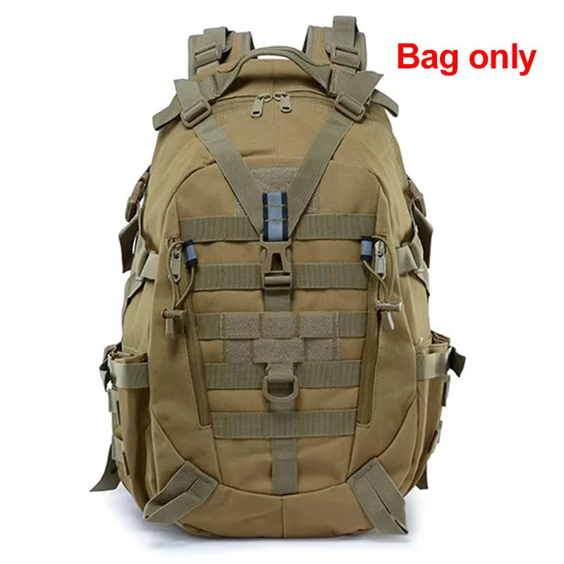 Corporate Turística men's camping backpack with 30-40L capacity, featuring multiple compartments and adjustable straps for travel.