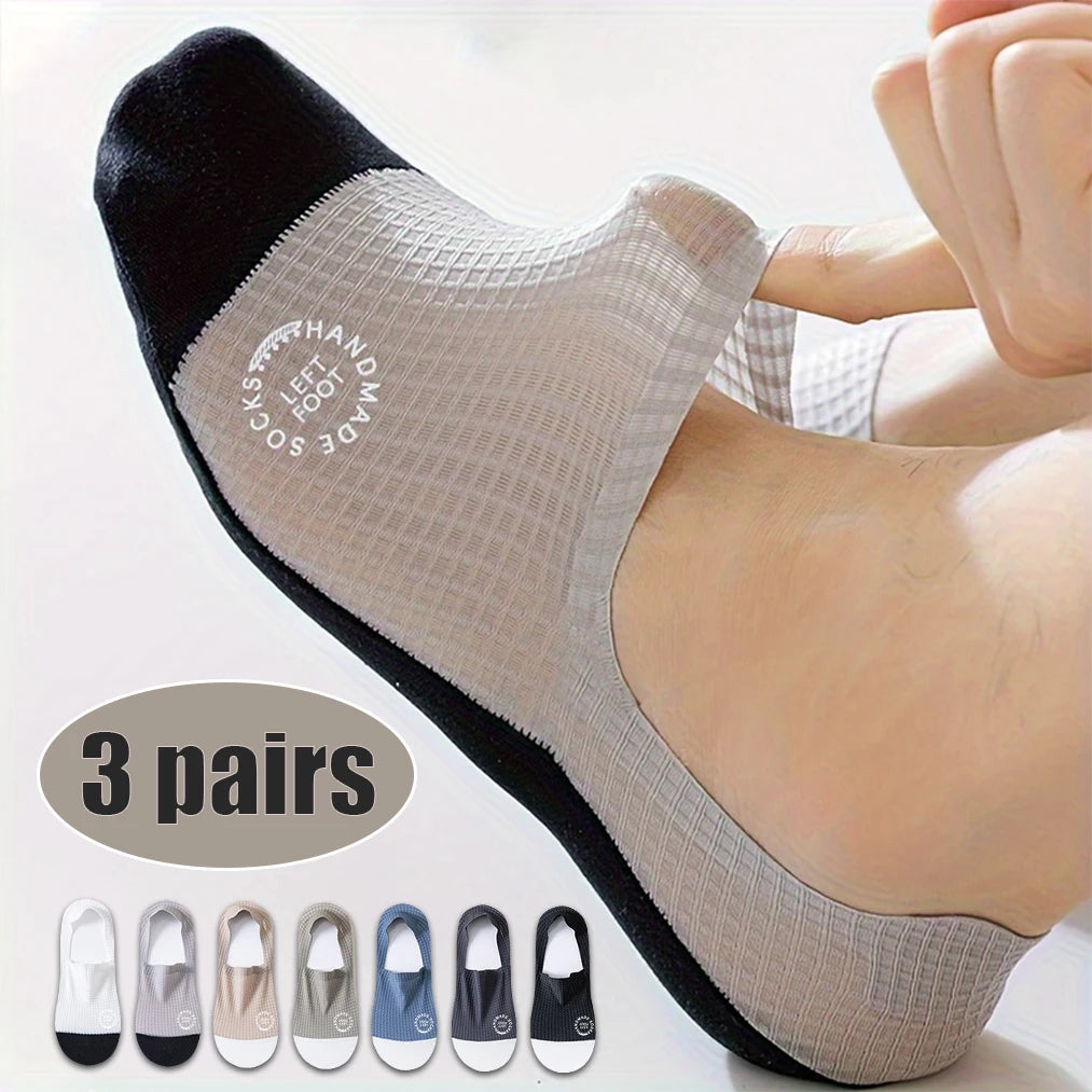 Dark grey men's invisible socks by Corporación Turística, three pairs, low-cut design, ideal for casual and dress shoes.