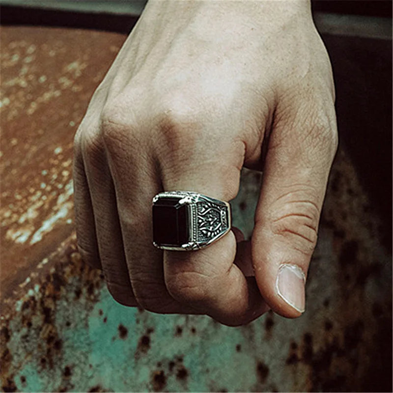 Sterling silver 925 men's ring with a polished finish, high-quality jewelry from Corporación Turística.