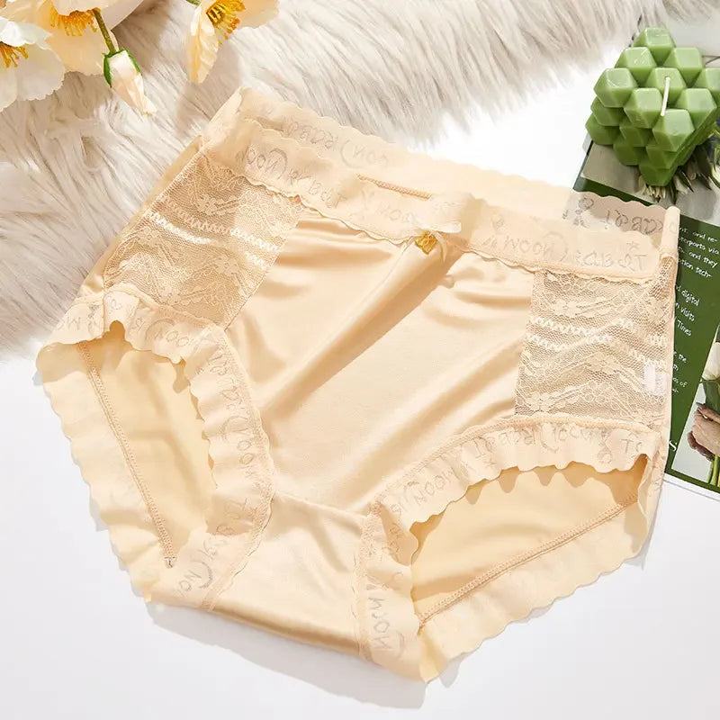 High-waisted lace women's panties by Corporación Turística, seamless gray underwear with comfortable fit and elegant design.