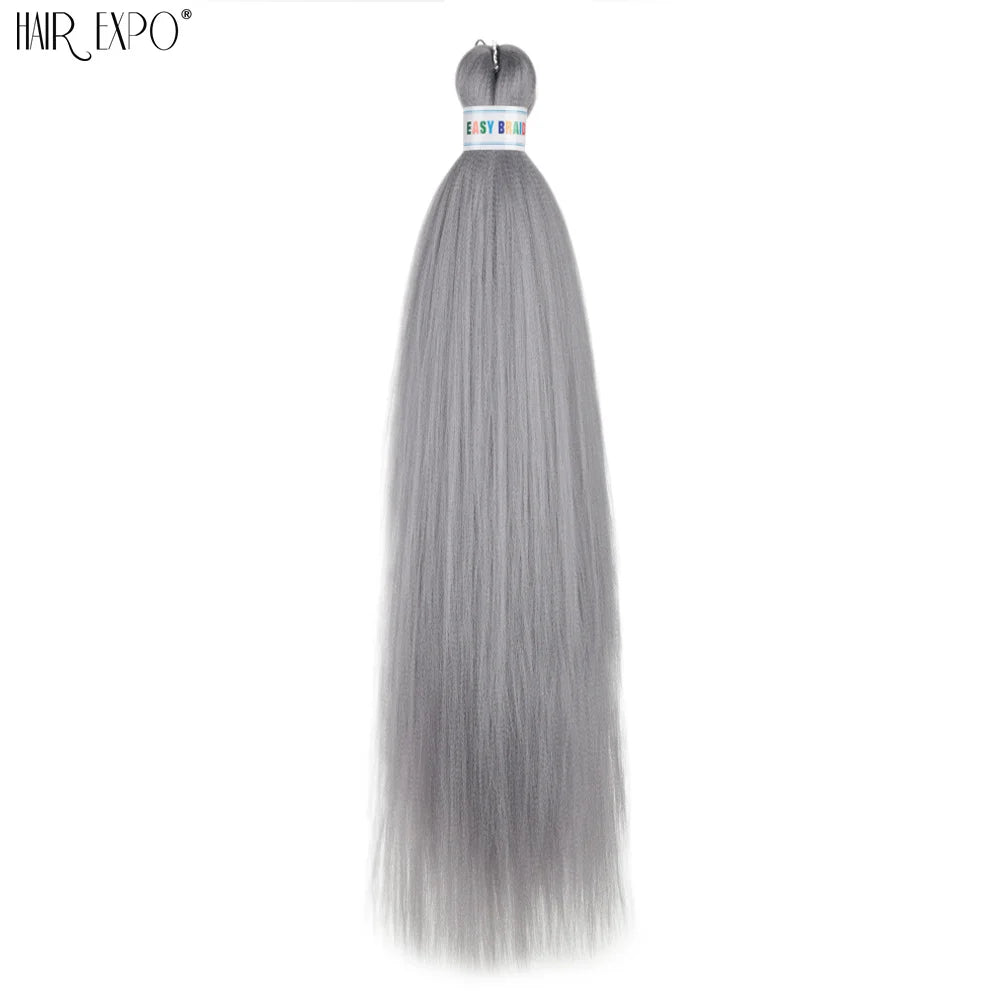 Easy 26-inch hair extensions with braids from Corporación Turística, shown in green, featuring natural-looking, long-lasting synthetic fibers.
