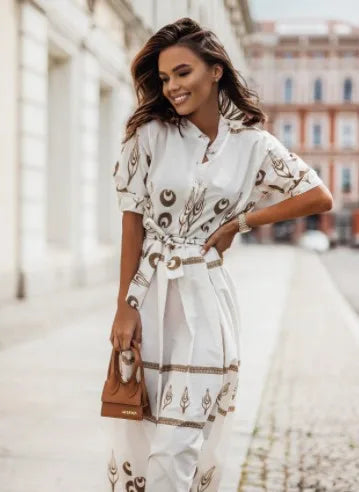 Green women's spring and fall short-sleeve fashion top by Corporación Turística, stylish and comfortable for seasonal wear.