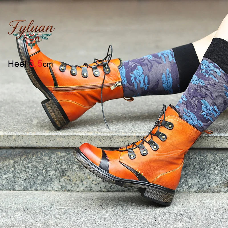Retro women's short boots with 3.5 cm heel, featuring a stylish mid-heel design and classic look from Corporación Turística.