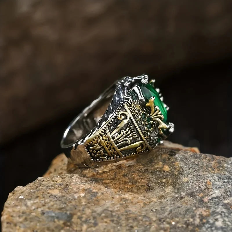 Silver men's luxury ring with green stone, retro and dominant design, ideal for festive occasions, from Corporación Turística jewelry.