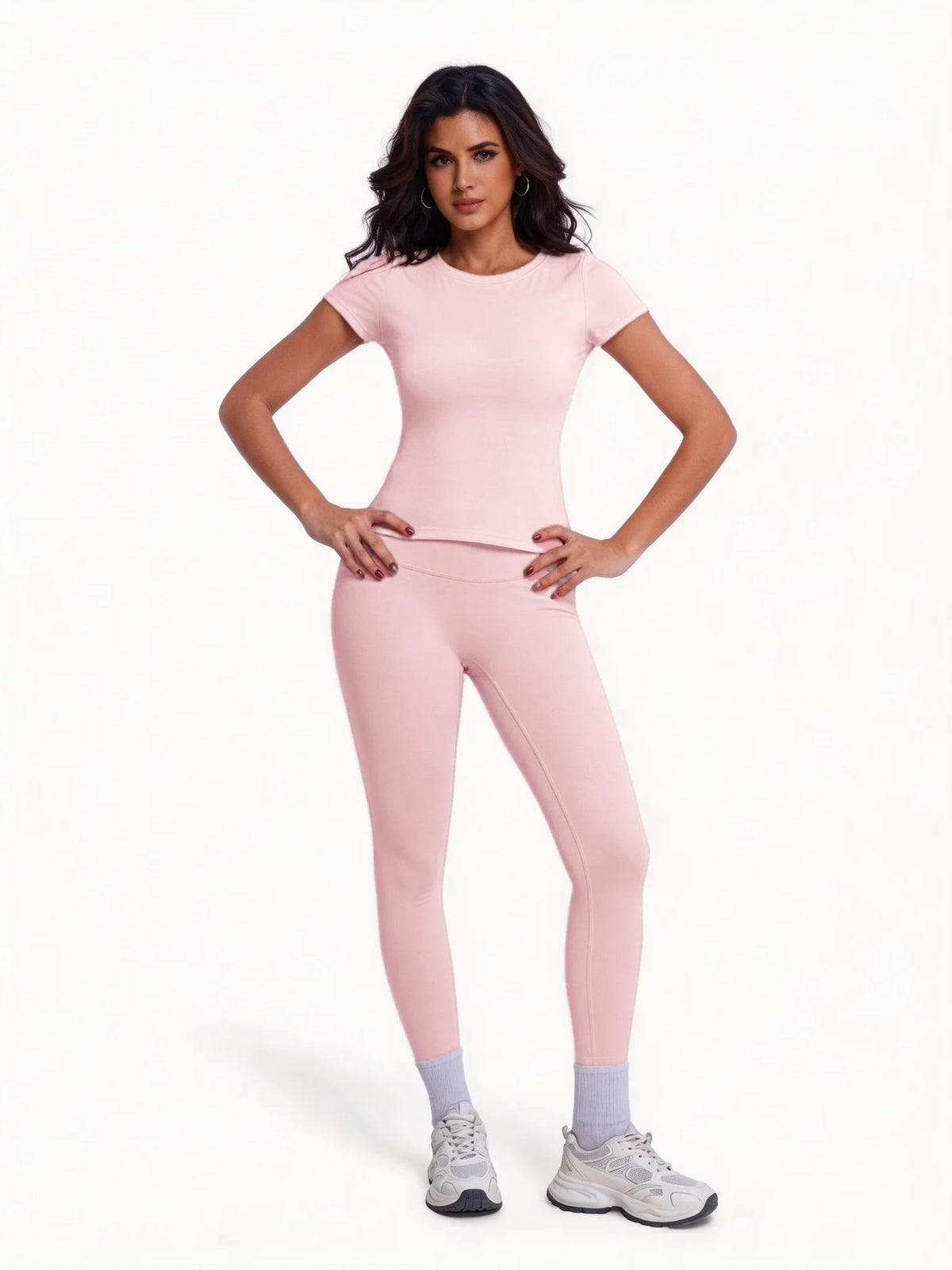 Conjunto deportivo de 2 piezas para mujer, camiseta de manga larga y pantalón en color marfil, de la marca Corporación Turística.