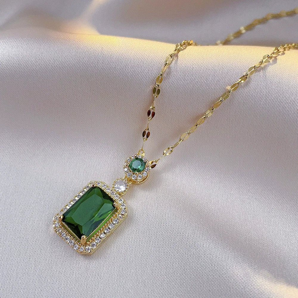 Set of jewelry including necklace, earrings, and ring for women, featuring elegant designs from Corporación Turística.