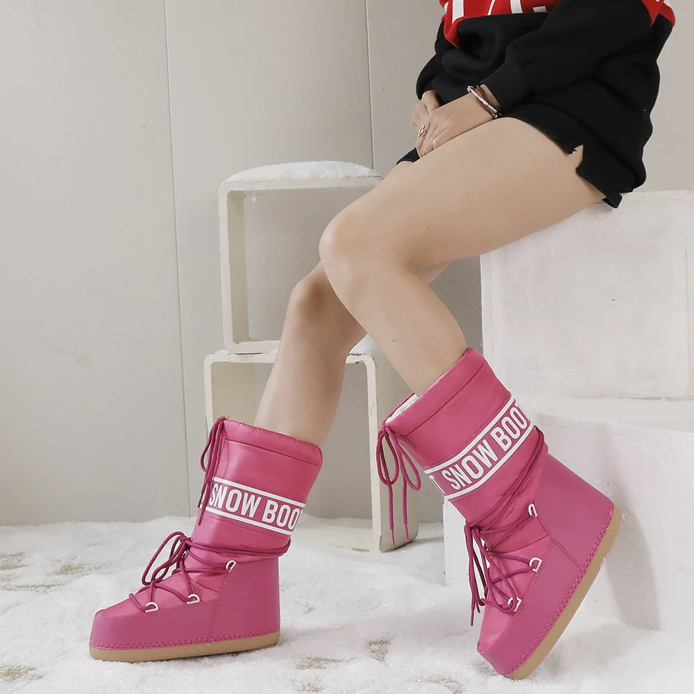 Women's winter boots by Corporación Turística, black snow boots with mid-calf height, suitable for cold weather and snowy conditions.