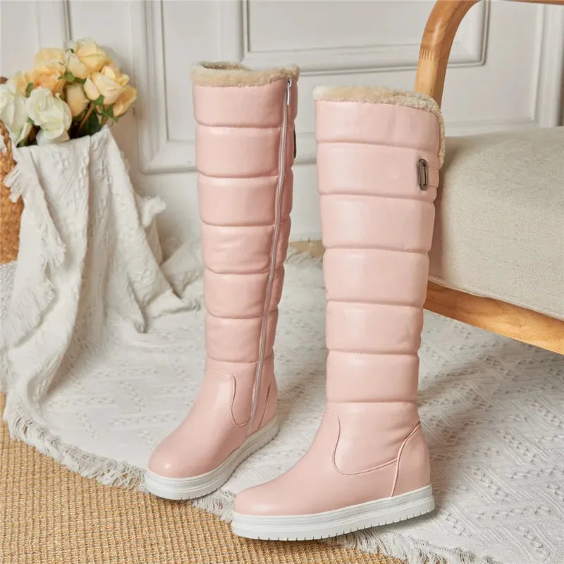 White and warm pink snow boots for women from Corporación Turística, shown in black size 35 with cozy winter design.