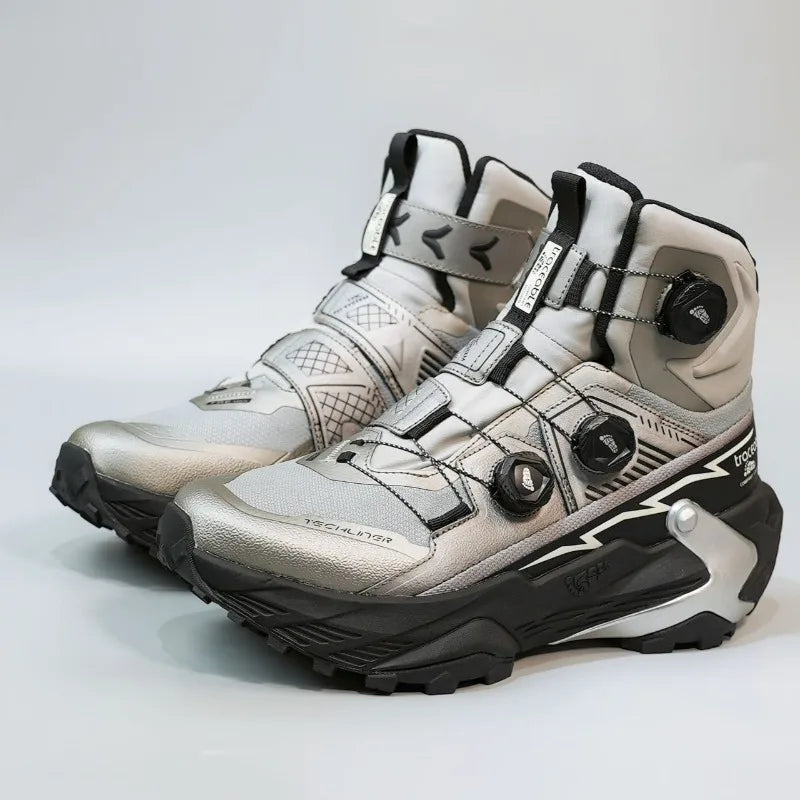 Black hiking and climbing shoes from Corporación Turística, size 37, with sturdy design and ankle support for outdoor adventures.