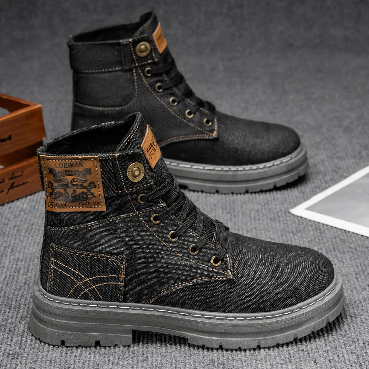 Men's versatile and comfortable hiking boots by Corporación Turística in black, designed for outdoor adventures and rugged terrain.