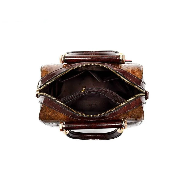 Luxury designer women's shoulder bag in black from Corporación Turística, featuring elegant craftsmanship and stylish details.