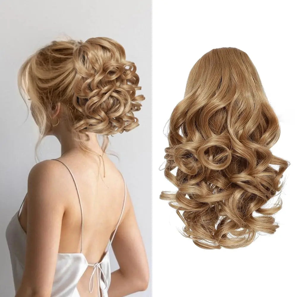 Short curly ponytail extension with cord from Corporación Turística, showing the textured, ruffled hair tied in a neat ponytail.
