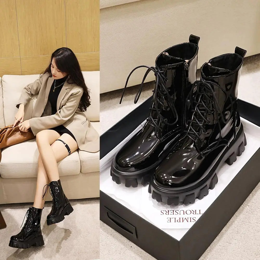 White shiny patent leather women's platform boots with short plush lining, stylish ankle boots from Corporación Turística.