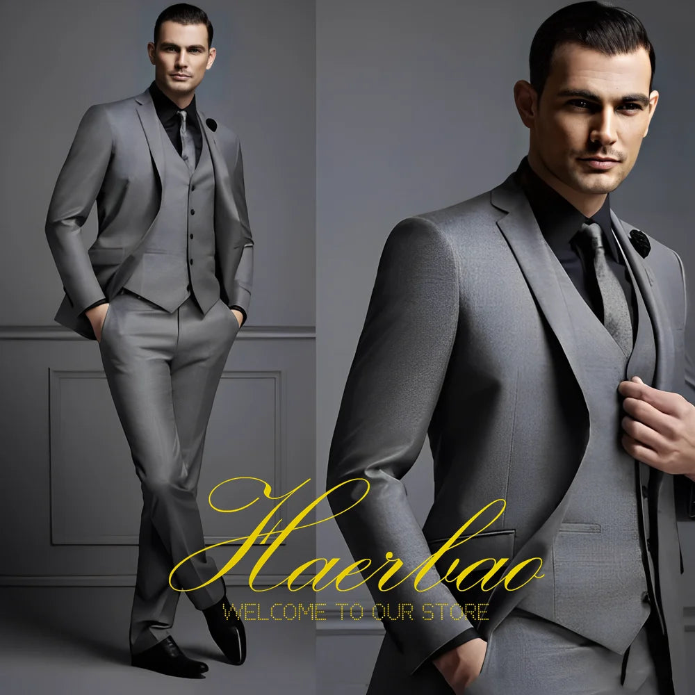 Three-piece men's business suit including green jacket, trousers, and vest from Corporación Turística, formal attire for professional occasions.