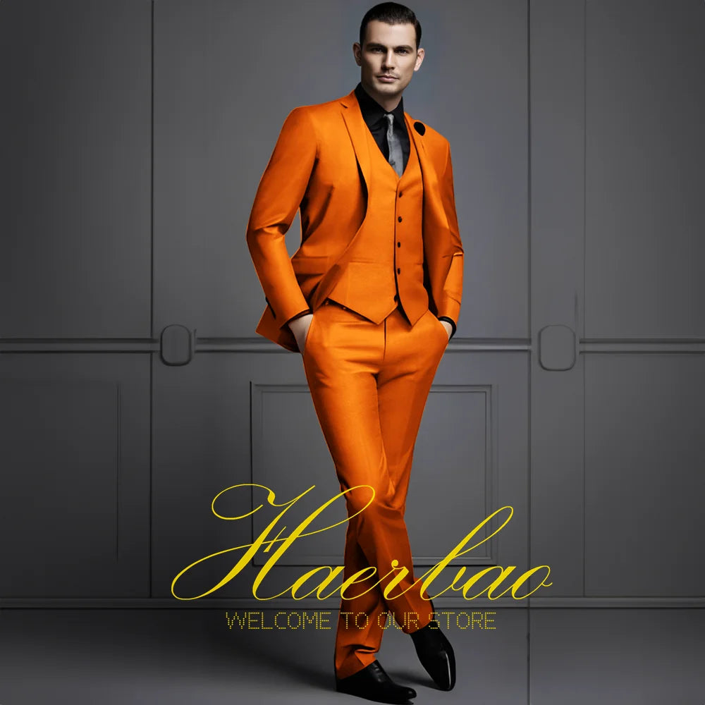 Three-piece men's business suit in green with jacket, pants, and vest from Corporación Turística, formal attire for professional settings.