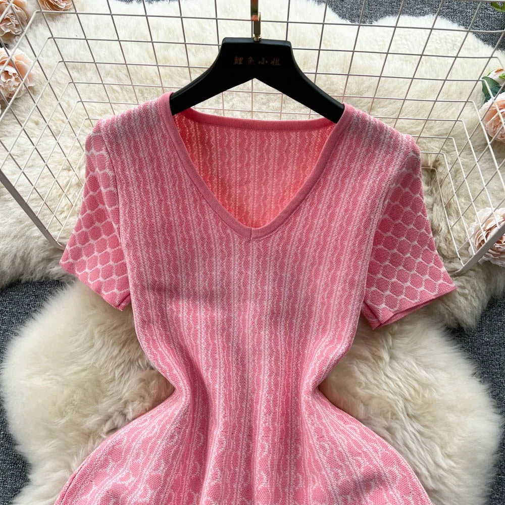 Pink YuooMuoo short knit dress with A-line cut, sleeveless style, featuring a fitted bodice and flared skirt, casual and chic.