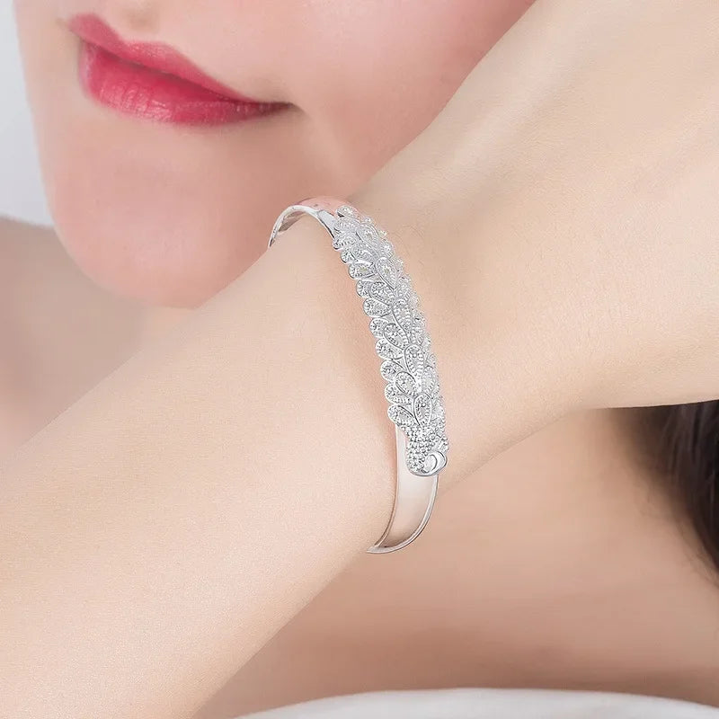 Sterling silver 925 bracelet with open display style, crafted by Corporación Turística, featuring a sleek and modern design.